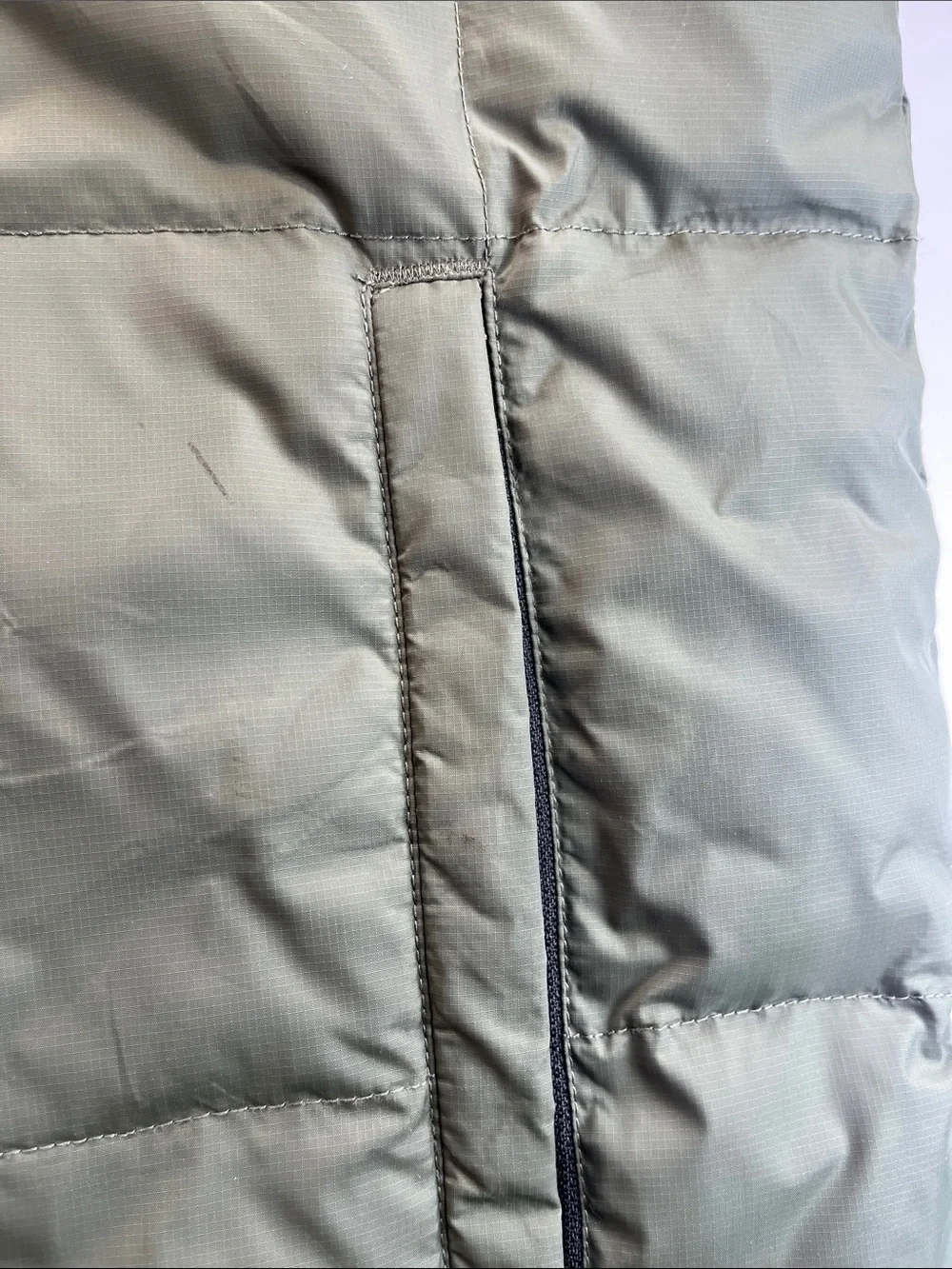 Eddie Bauer Men's Olive Green Goose Down Puffer Vest Sz L Tall